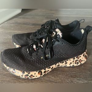 Women’s Brooks running shoes size 7.5